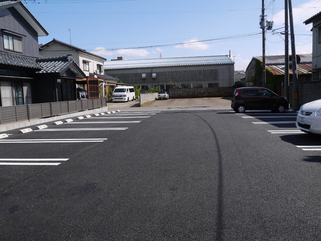 アルトプエンテ 107 駐車場