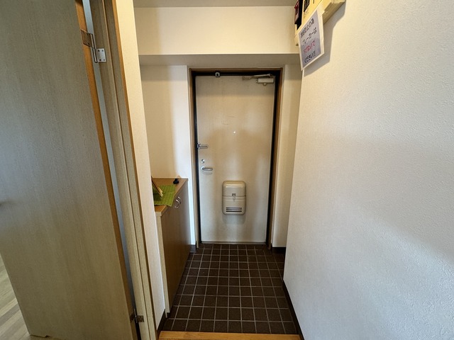 グランディール・シェトワ 404 玄関
