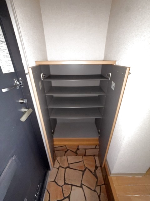シャルマン城東　Ⅰ 102 収納