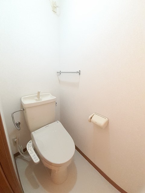 エクセルコーポなるみ 101 トイレ