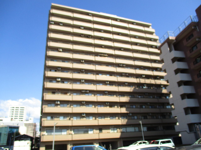 リバーヴュー長岡 306 外観