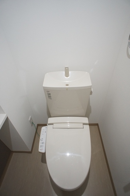 ＲＥＳＩＤＥＮＣＥ ＨＩＬＬ ＥＡＳＴ 新光 402 トイレ