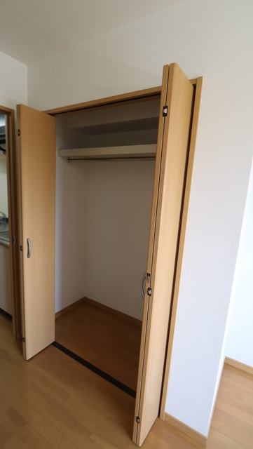 フルーレ・Ｋ 302 収納