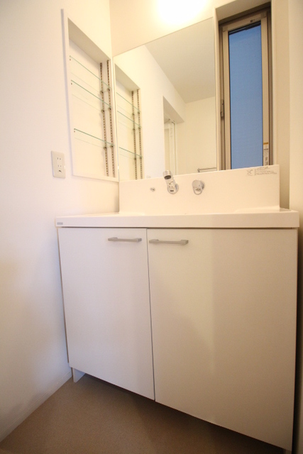Ａｐａｒｔｍｅｎｔ十三 105 洗面所
