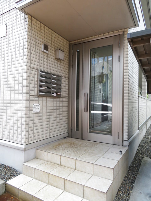 ＷＨＩＴＥ　ＲＯＯＭ曙 203 玄関
