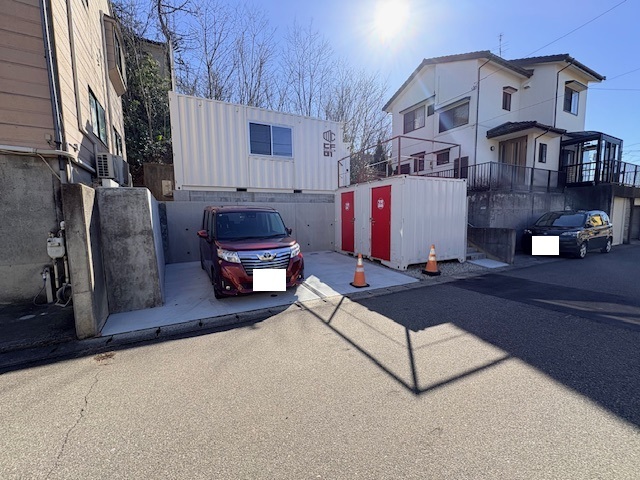 CF（コンテナアパート） 02 駐車場