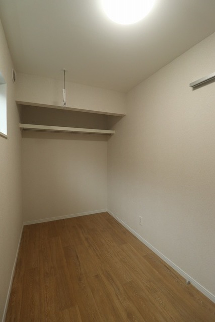 ラテ古町 302 リビング
