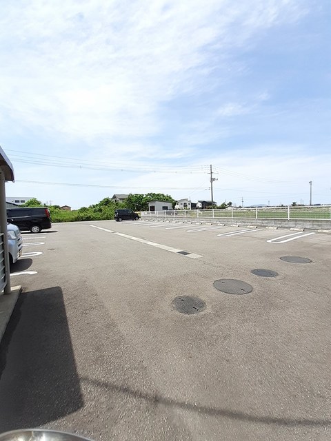 サニーフラットＤ 103 駐車場