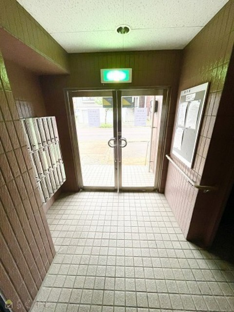 ヴューレジデンス 403 玄関