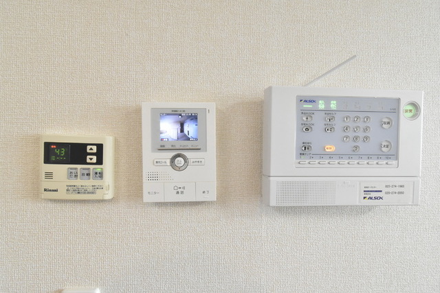 セイチ上近江　Ｂ 302 セキュリティ