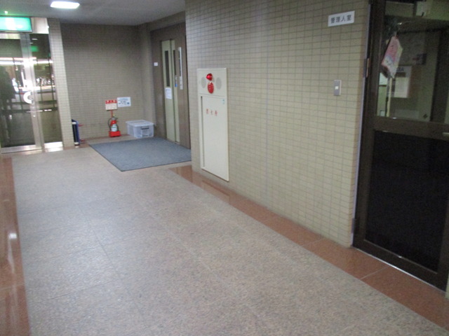 リバーヴュー長岡 306 玄関