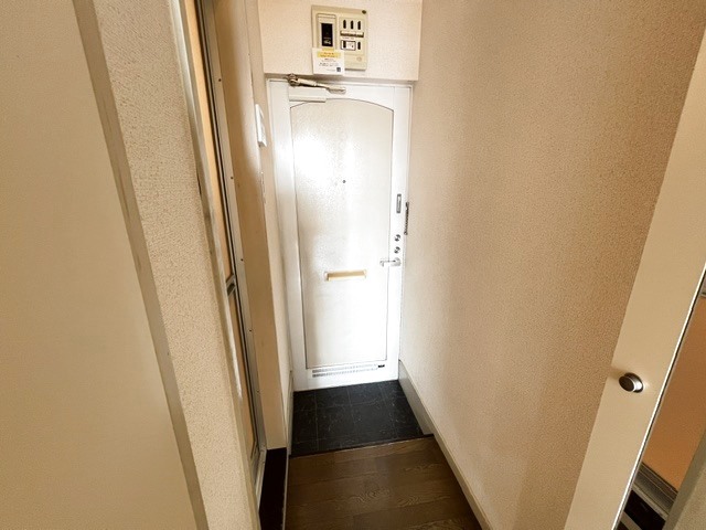 サンモリッツ高志 202 玄関