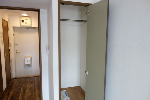 Lily-be関屋恵町 B102 収納