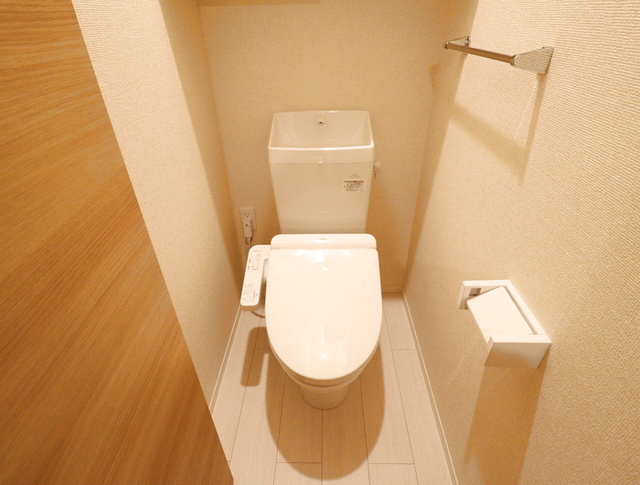 T.ハイツ豊田町 205 トイレ