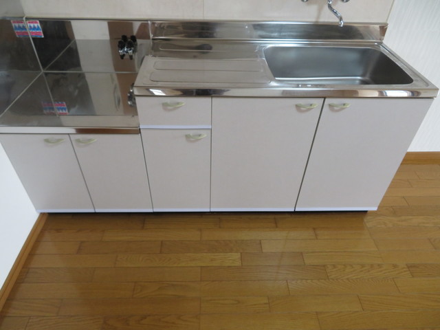 シャインリバーＢ 202 収納