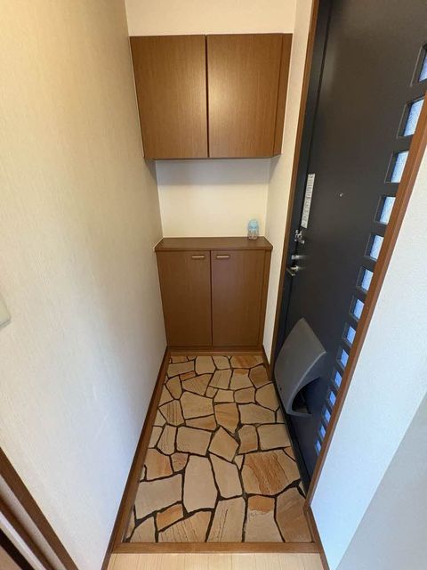 チェスナット　ヒル　B 201 玄関