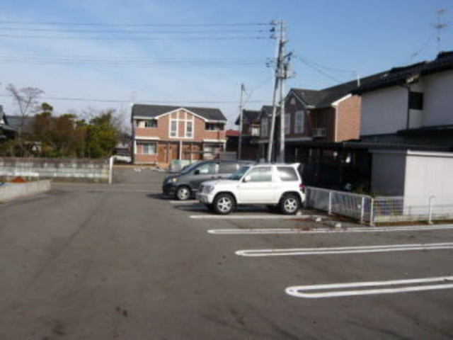 フィオレンテⅡ 102 駐車場