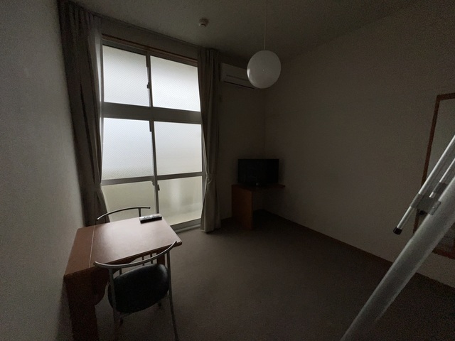 ルイ・ナール日の出 303 リビング