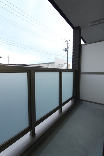 ＳＡＫＡＳＵ ＳHＩＲＯＧＡＮＥ 105 バルコニー