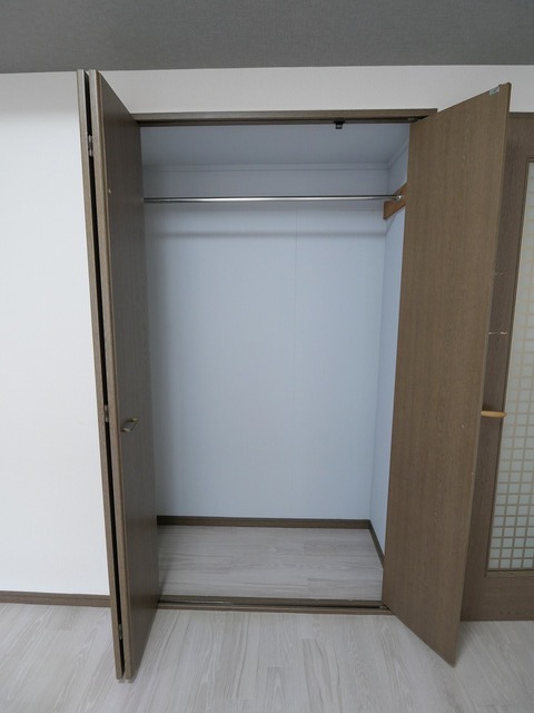 ジュネスⅢ D104 収納