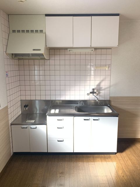 サンライズシライシ1号棟 123 キッチン