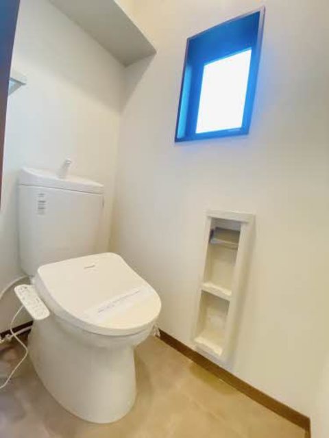 クレセールもも　B 202 トイレ