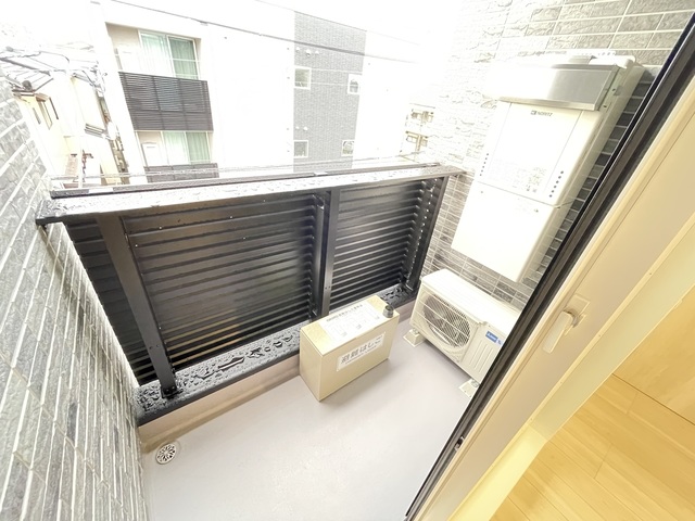 Crest　Court Ⅰ 303 バルコニー