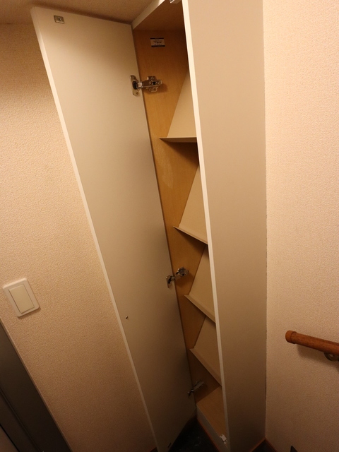 レオパレスカルミア住吉Ｂ 206 収納