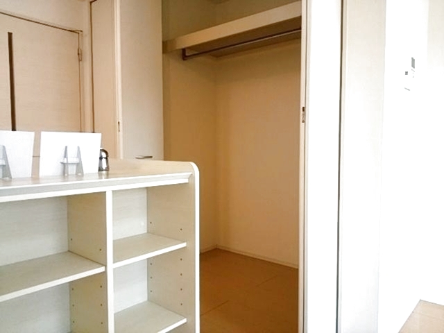 ＷＨＩＴＥ　ＲＯＯＭ曙 203 収納