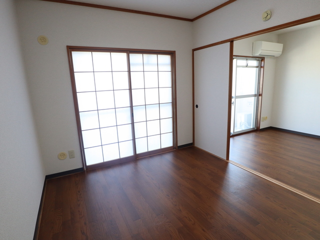 グランデ住吉A 305 リビング