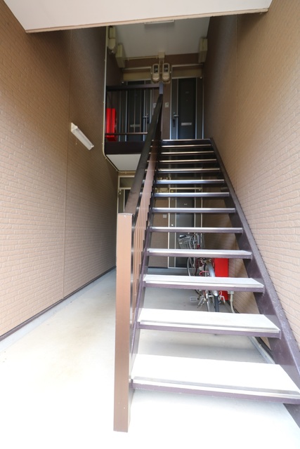 コーポ岳 101 玄関