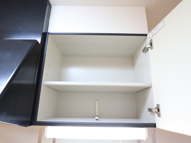 シャレー富塚町Ａ棟 205 収納