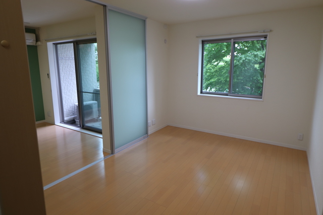 シャーメゾン川端町 105 リビング