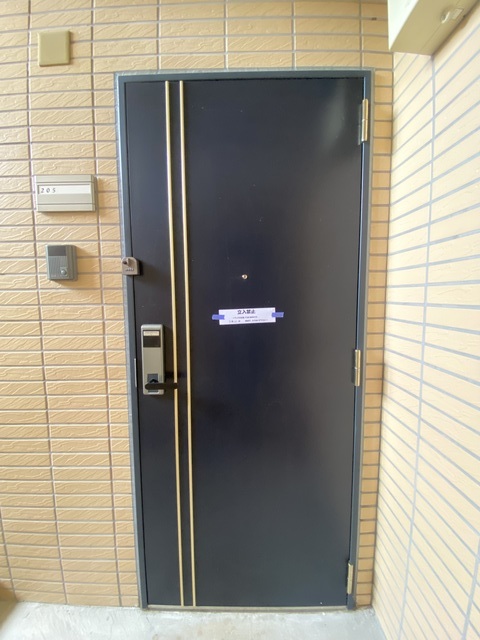 ガーデンコートＡ棟 205 玄関