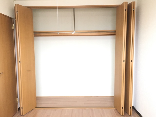 フロレアーレ 301 収納