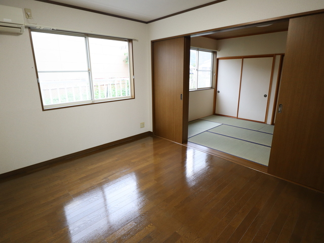 メゾンハヤカワ胎内 102 リビング