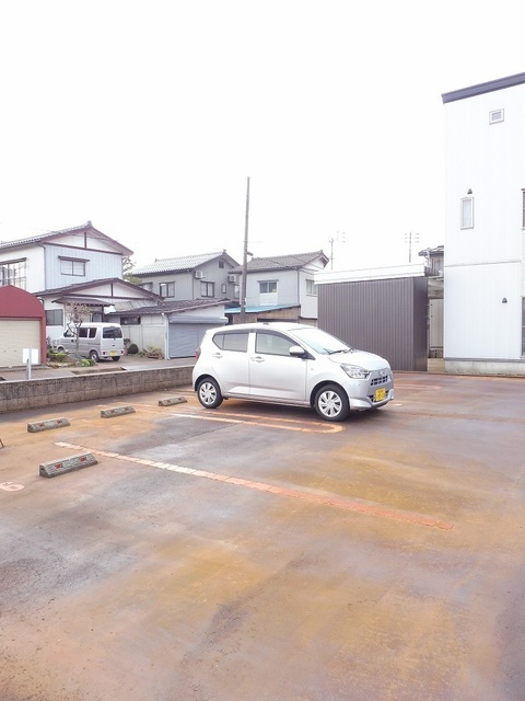 カルペ　ディエム 103 駐車場