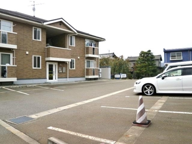 ソフィア 201 駐車場