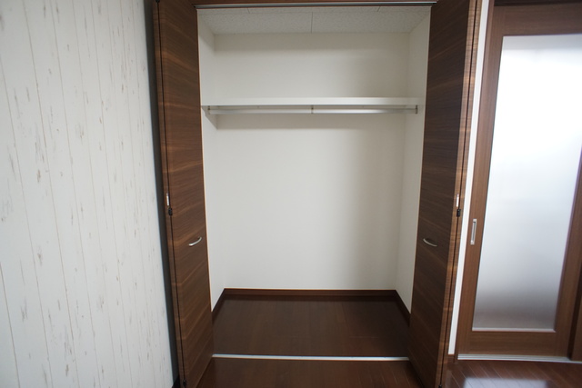ミルズグランディール見附本町　C棟 202 収納