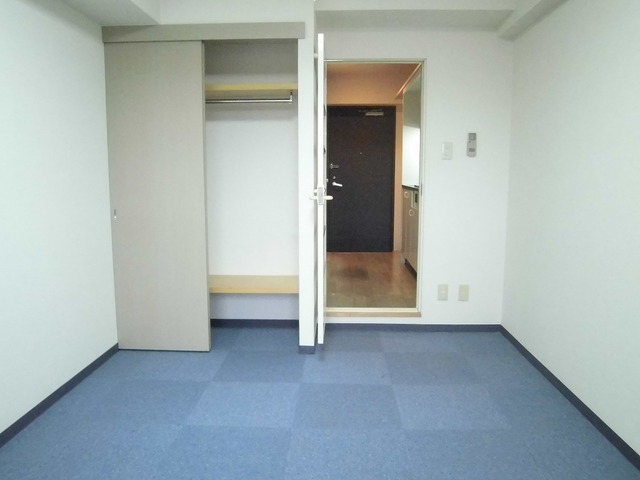 ワンノール堀之内 301 リビング