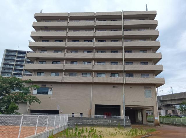 ロイヤルプラザ長岡 505 外観