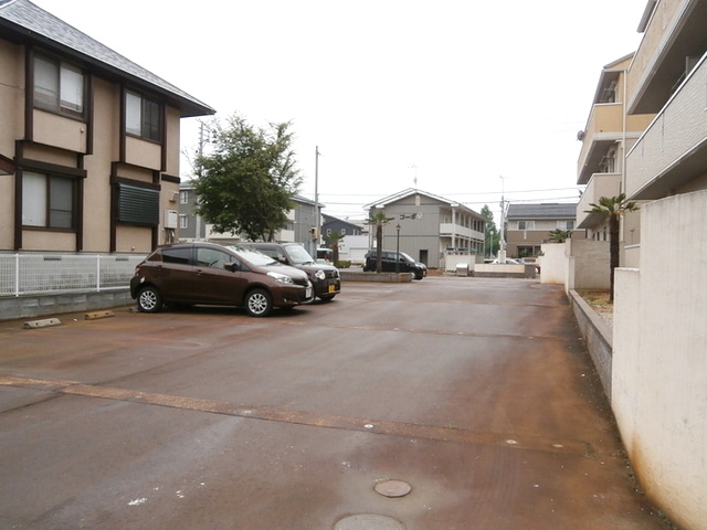 レジデンシィズ東城　Ｅａｓｔ 203 駐車場