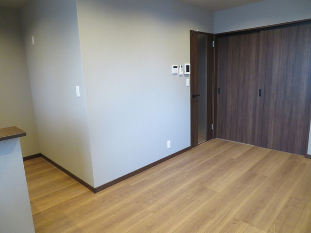 S&S稽古町 203 リビング
