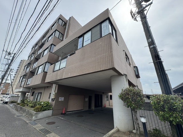 ロイヤルマンション 205 外観