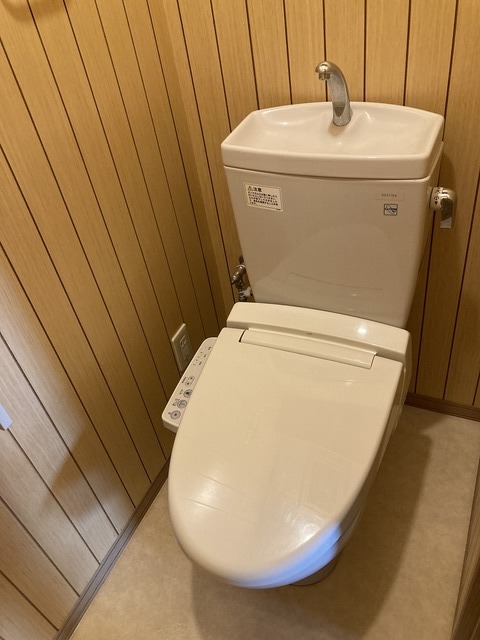 コンフォート弐番館 302 トイレ