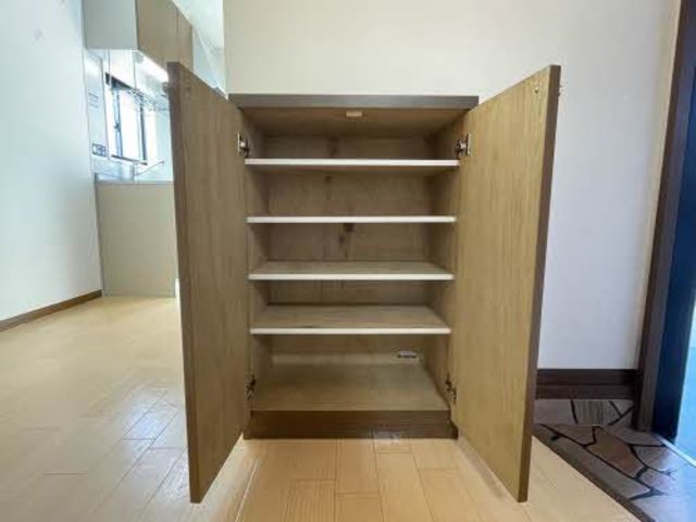 ルミエールⅢ 102 収納
