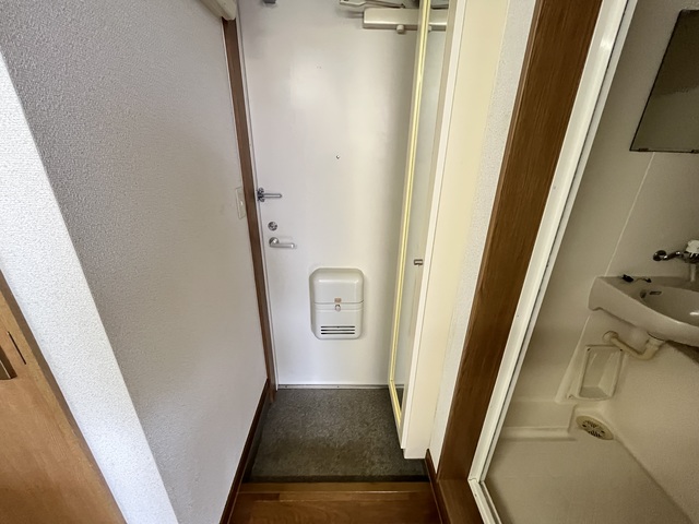 プラザ ドゥ ラビン 105 玄関