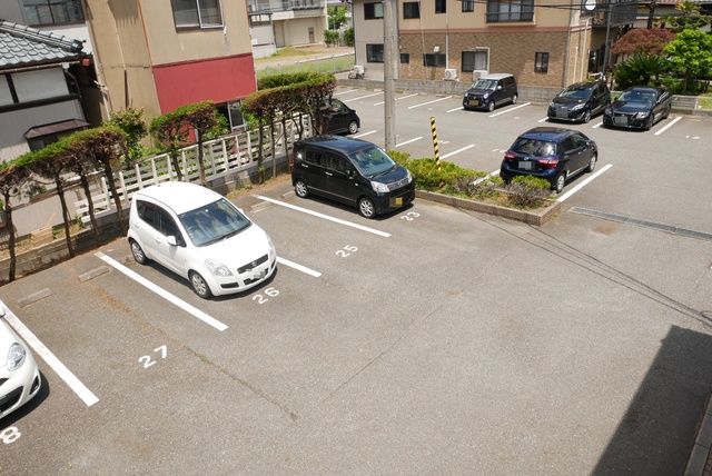 フォレストヒルズＡ 206 駐車場