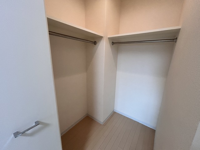ダイアパレス川端町 1008 収納