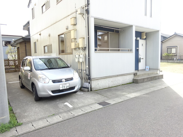 サンホワイトⅡ 201 駐車場